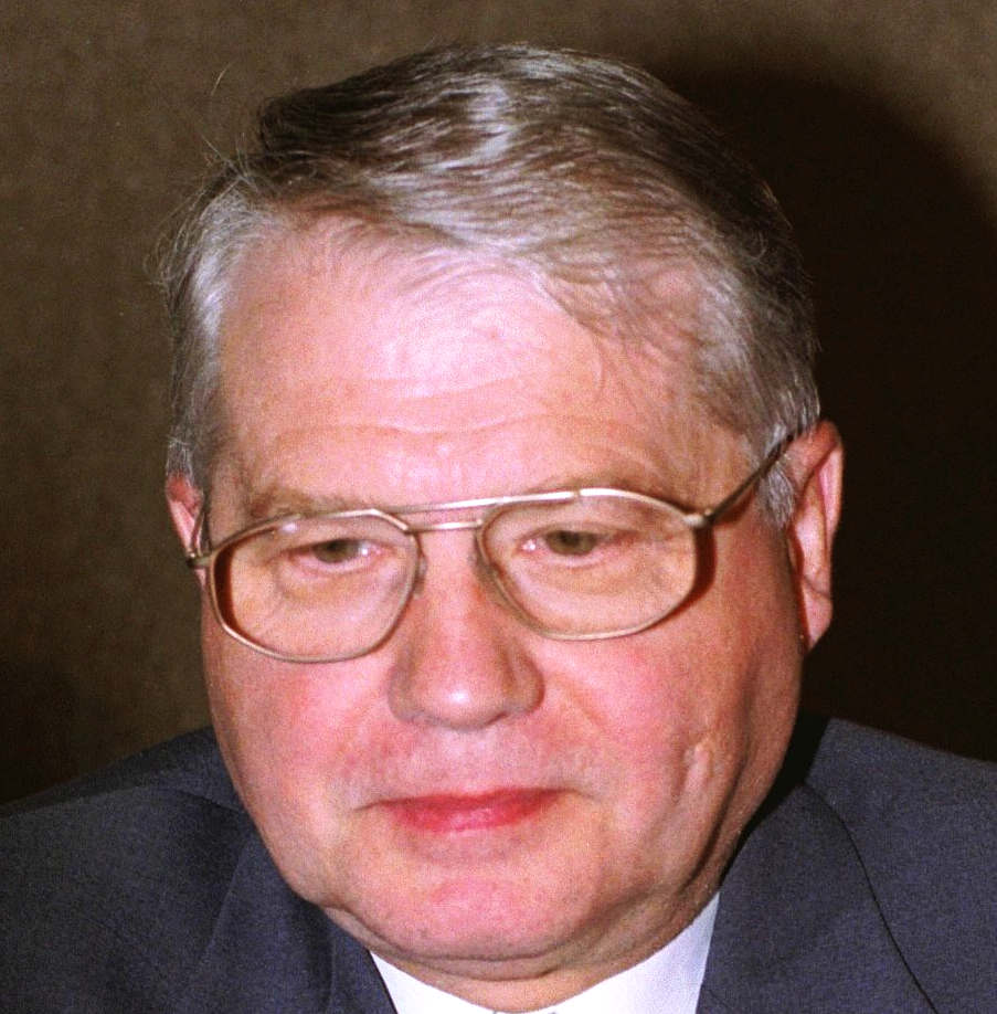 Luc Montagnier, nobel prize winner, says coronavirus is lab grown