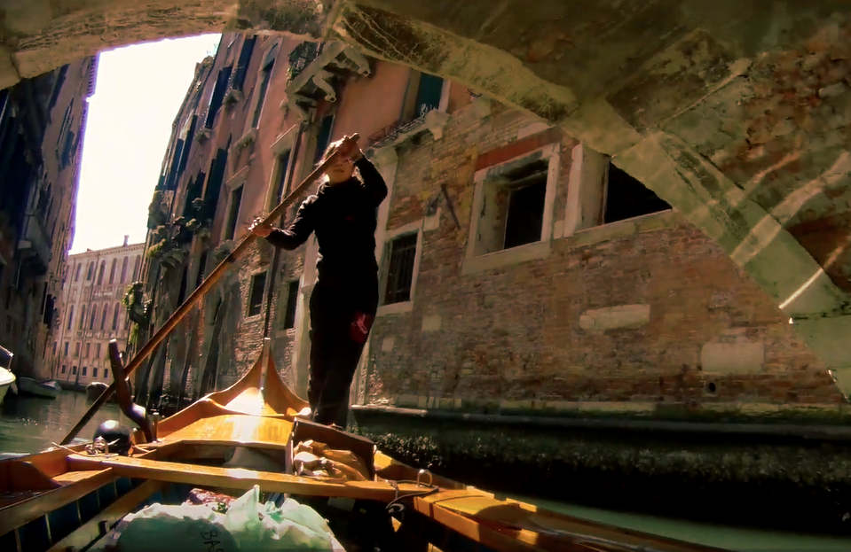 Row Venice Food Delivery Via Canals