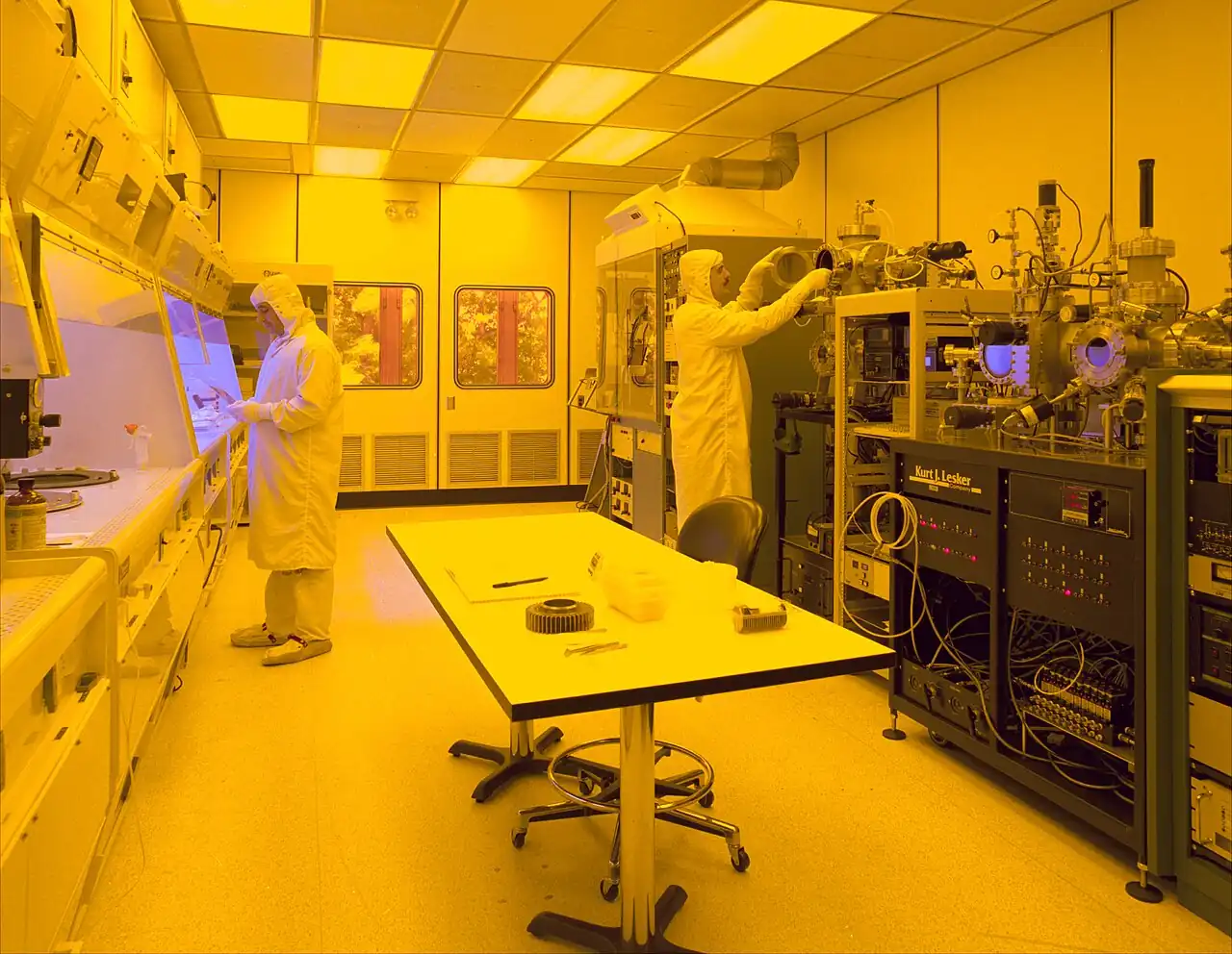 semiconductor clean room